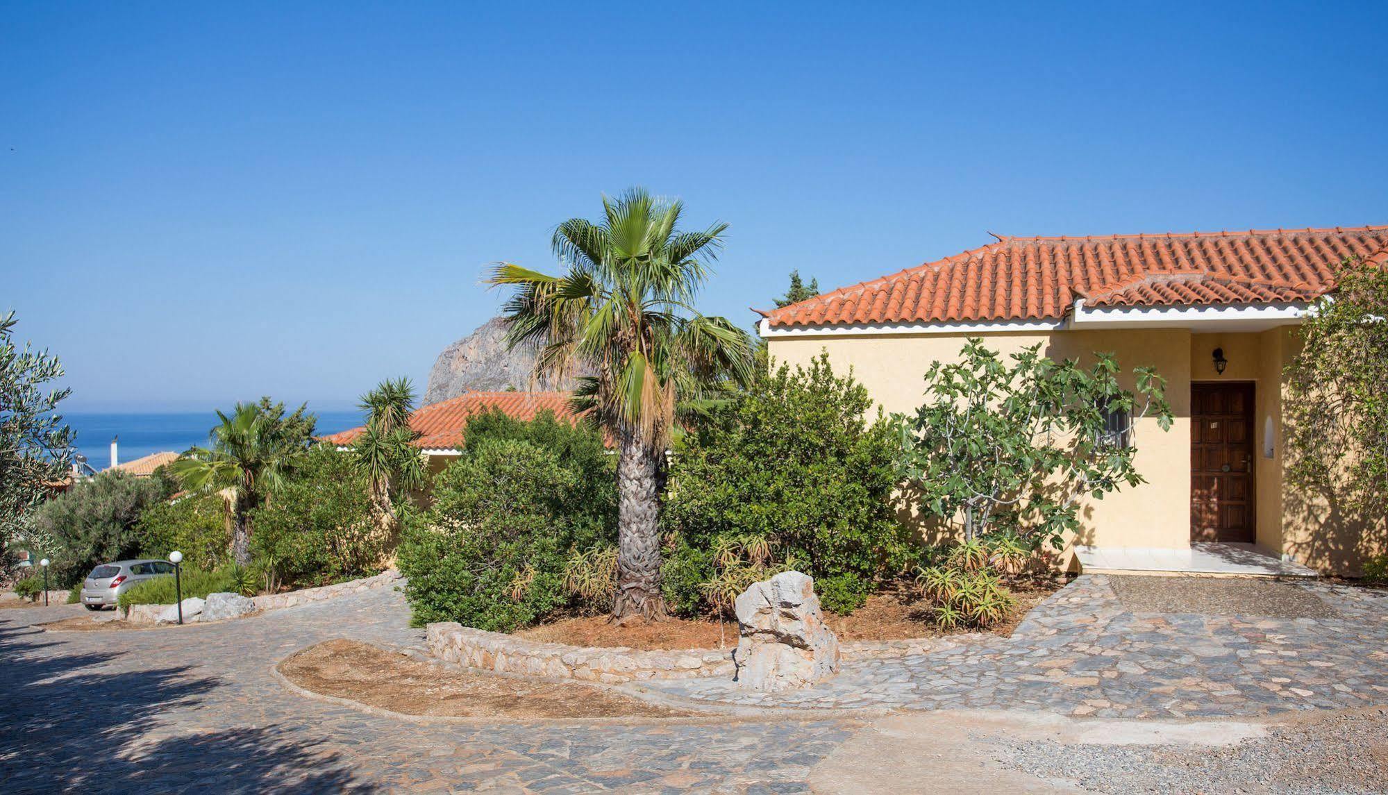 Monemvasia Village ภายนอก รูปภาพ